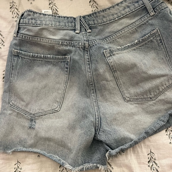 Good American Shorts - Picture 3 of 4